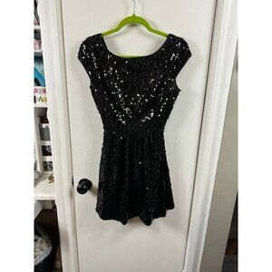 Camille La Vie Black Sequin Skater Dress Cap Sleeve Full Skirt v- Back